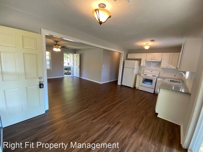 Building Photo - 3 br, 2 bath House - 5330 Delray Drive