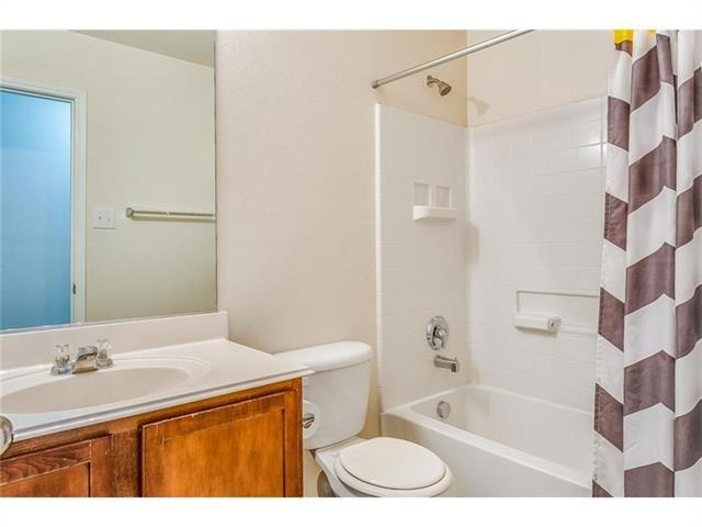 Building Photo - 12128 Tacoma Ridge Dr