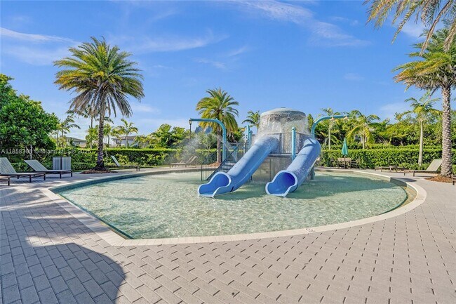 Building Photo - 10590 Mira Vista Dr