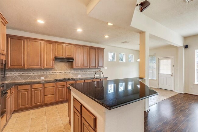 Building Photo - 6604 Trenton Lake Ln