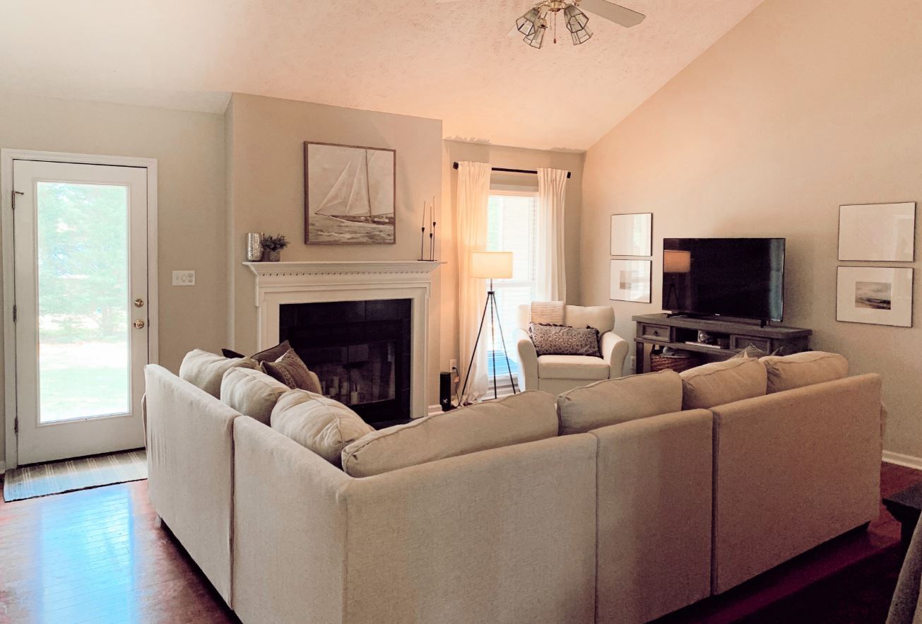 Living Room - 121 Rothbury Dr