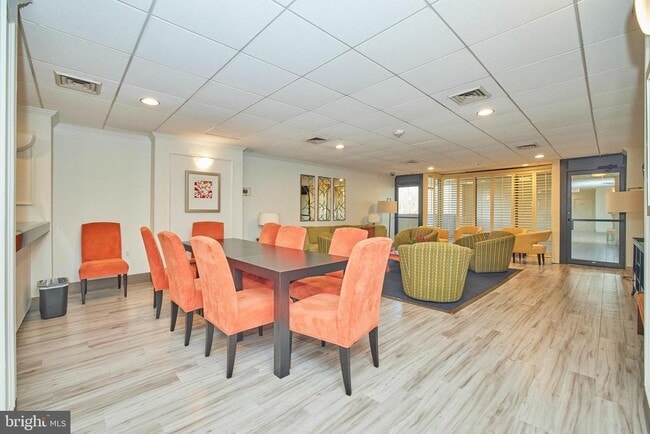 Building Photo - 4242 East-West Hwy