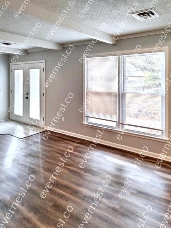 Building Photo - 10244 Caenen Dr