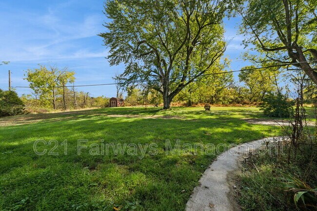 Building Photo - 8113 US-22