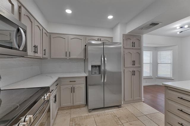 Building Photo - 6404 N Park Dr