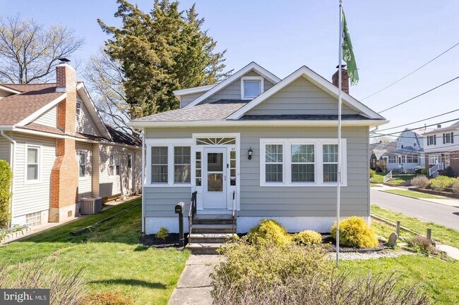 Primary Photo - 57 Ridgeway Ave