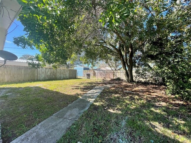 Building Photo - 673 59th St S