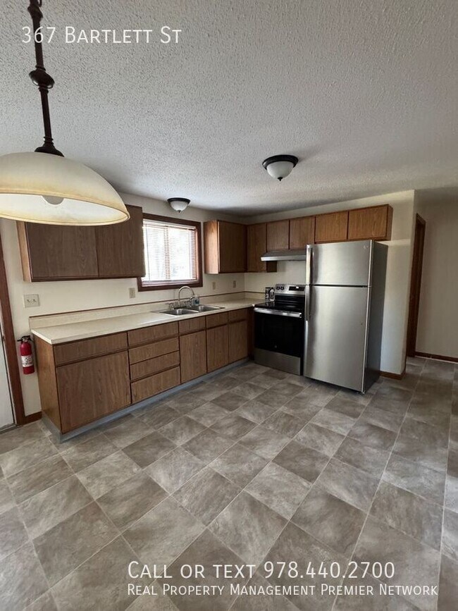 Building Photo - 367 Bartlett St