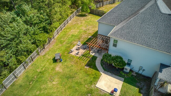 Building Photo - 412 Ponzer Ct N