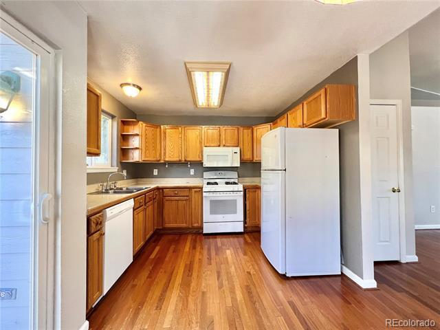Building Photo - 1617 W 39th Ave
