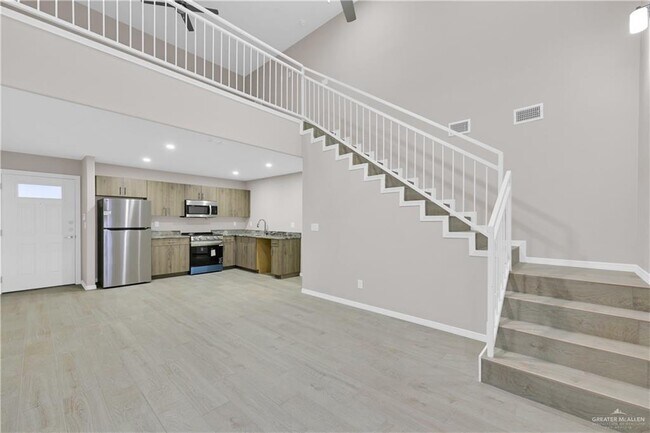 Building Photo - 16 N 23rd St