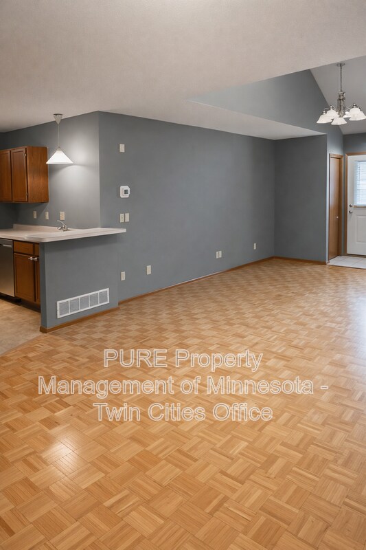 Building Photo - 1117 Pecks Woods Dr