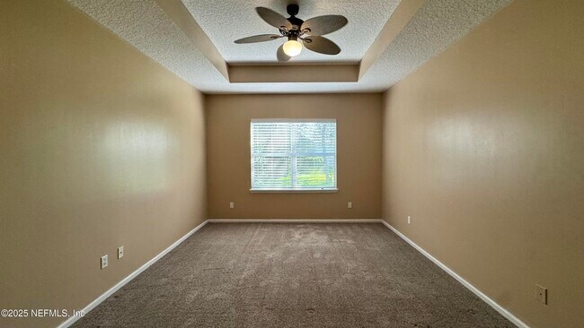 Building Photo - 614 Loire Ct
