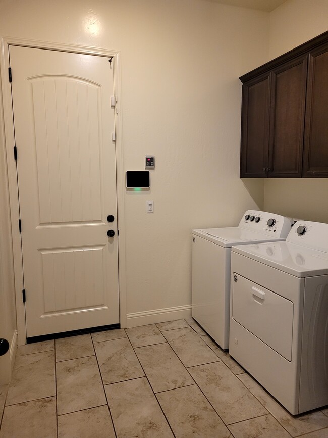 Building Photo - 9609 Tortuga Del Mar Dr