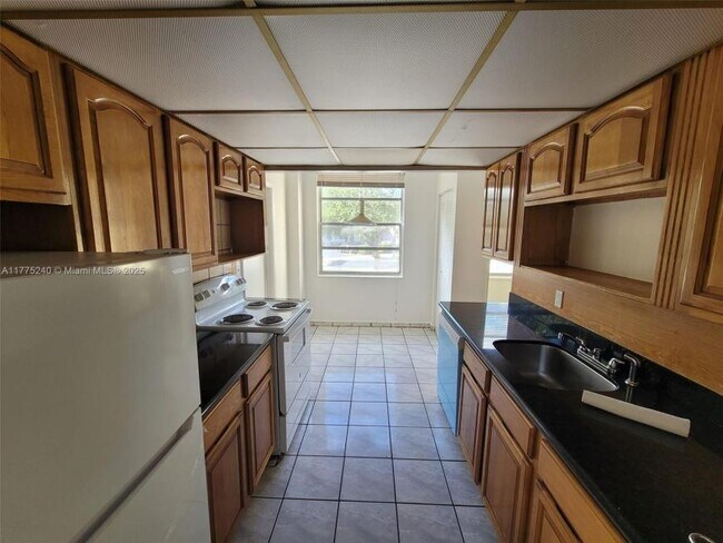 Primary Photo - 2 bedroom in North Miami Beach FL 33162