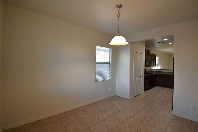 Building Photo - MOVE-IN-READY San Tan Heights Beauty