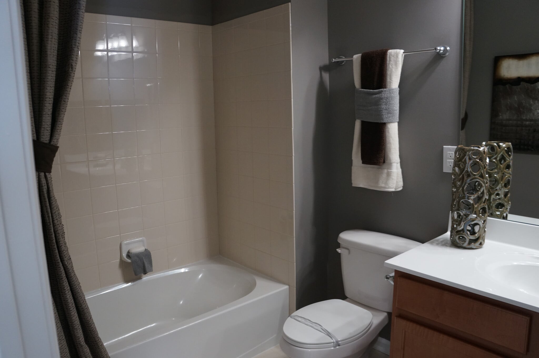 Bath - 2nd Floor - 151 Kyle Dr