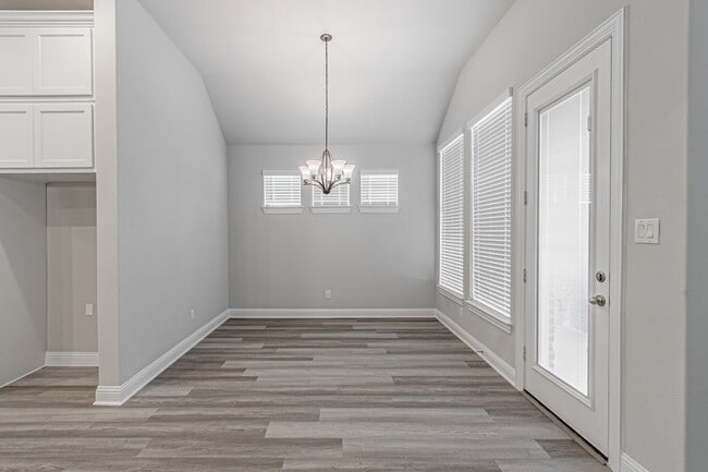 Building Photo - 3231 Tobias Ln