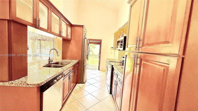 Building Photo - 7531 SW 95th Pl