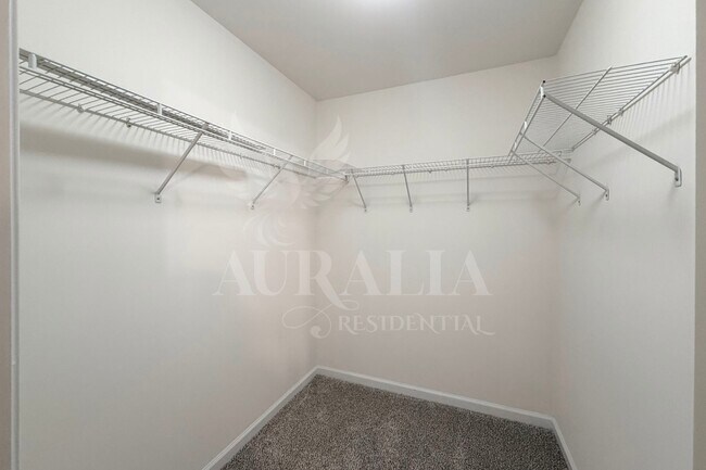 Building Photo - 3021 Barrymore St
