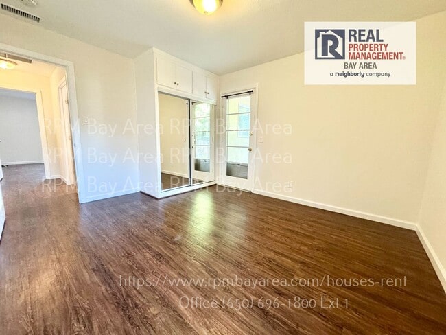 Building Photo - Bright 4-Bedroom, 2-Bath Single-Level Home with Bonus Room – Palo Alto
