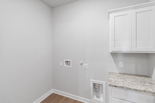 Building Photo - 428 Cross Barn Blvd