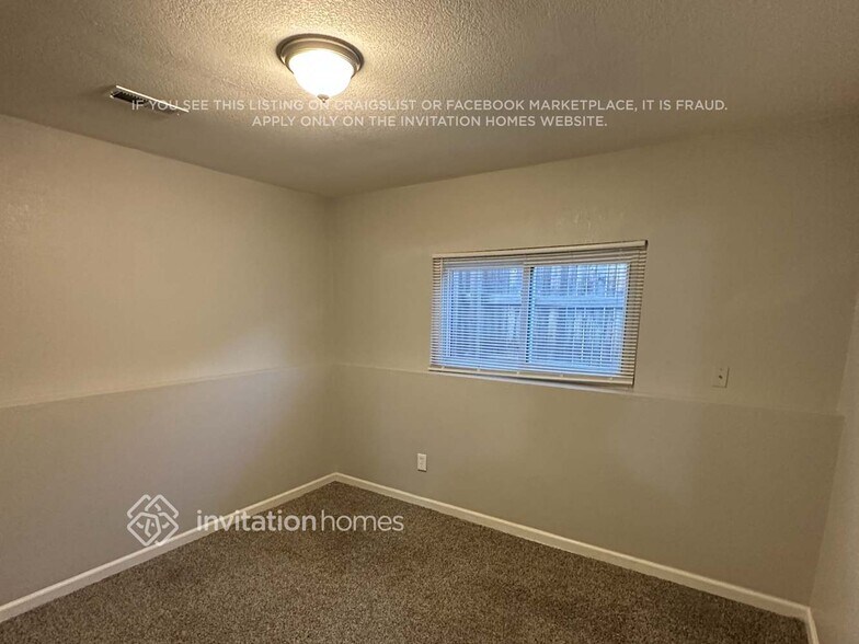 Building Photo - 4101 S Lewiston Cir