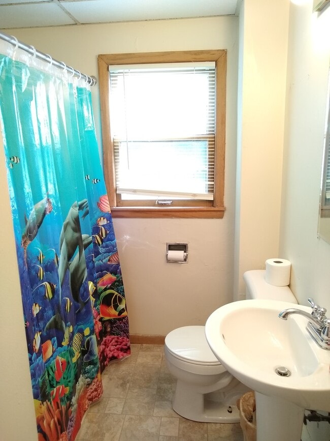 Building Photo - 716-4