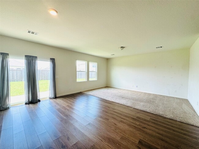 Building Photo - 1013 Pitch Pne Ct