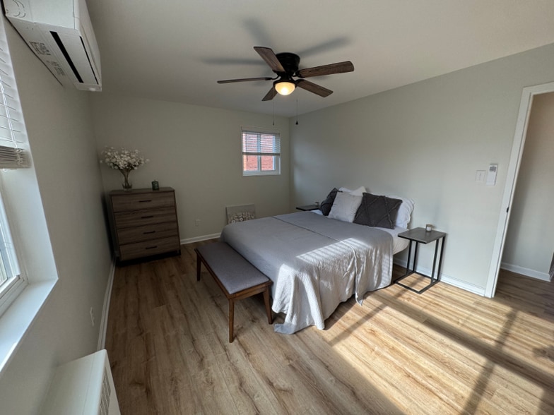 Building Photo - 2129 19th St N