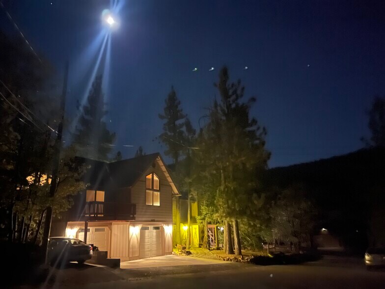 Building Photo - 1455 Rockspray Dr