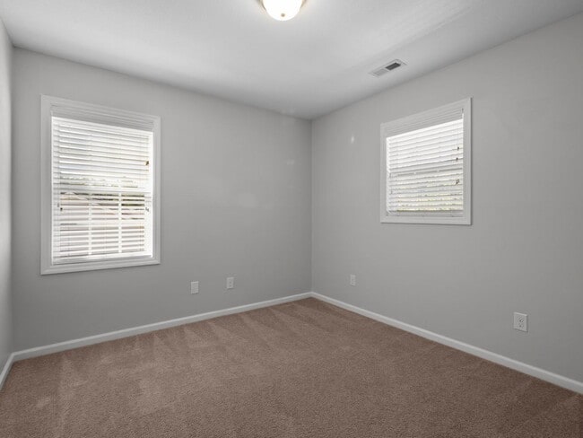 Building Photo - Welcome to Clymer Court!