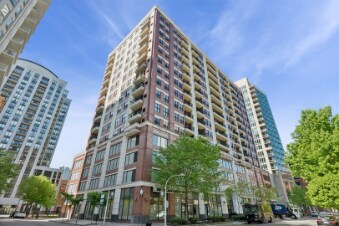 Building Photo - 451 W Huron St