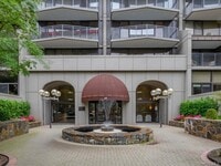 Building Photo - 15 Stewart Pl