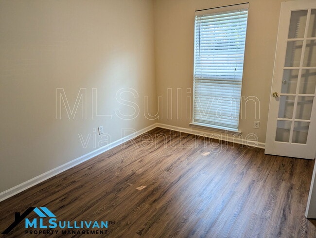 Building Photo - 7009 Englehardt Dr