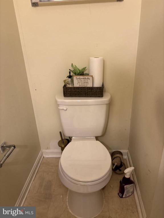 Building Photo - 7801 Vanity Fair Dr