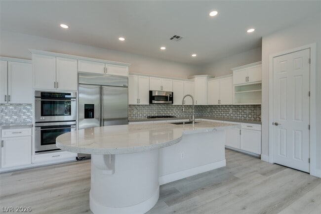 Building Photo - 11370 Merado Peak Dr