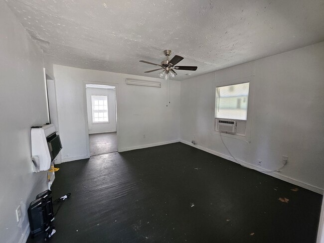 Building Photo - Charming 2-Bedroom, 1-Bathroom Home in Duncan, Oklahoma