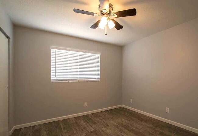 Building Photo - SPACIOUS EAST VALLEY LIVING IN PRIME MESA LOCATION WITH POOL ACCESS