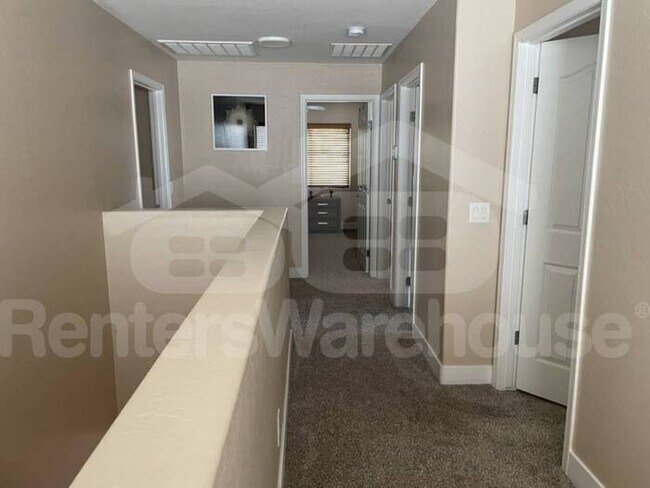 Building Photo - North Phoenix 4bed 2.5ba 2car POOL Oasis