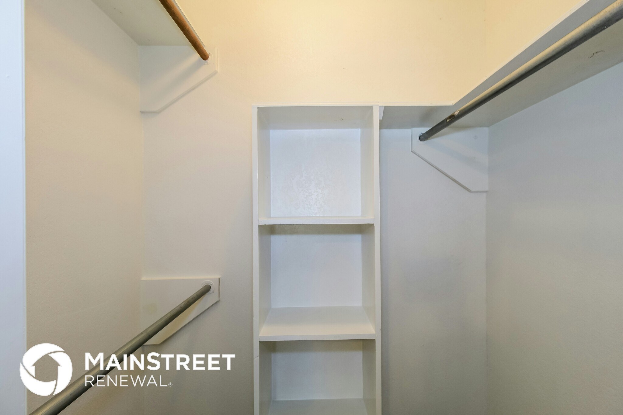 Building Photo - 1010 Galaxy Dr