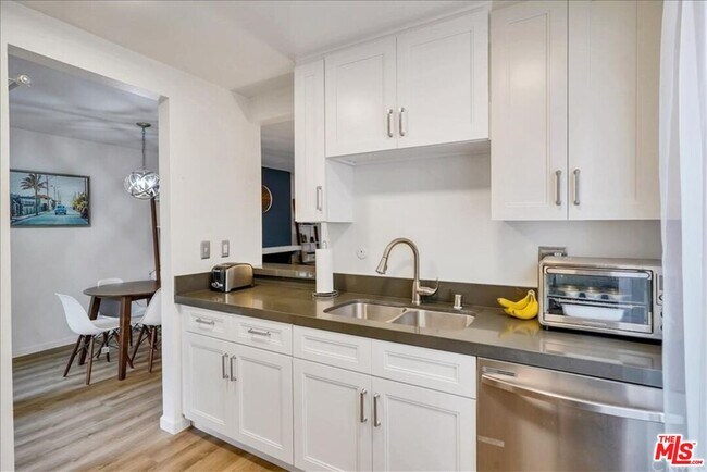 Building Photo - 13109 Summertime Ln