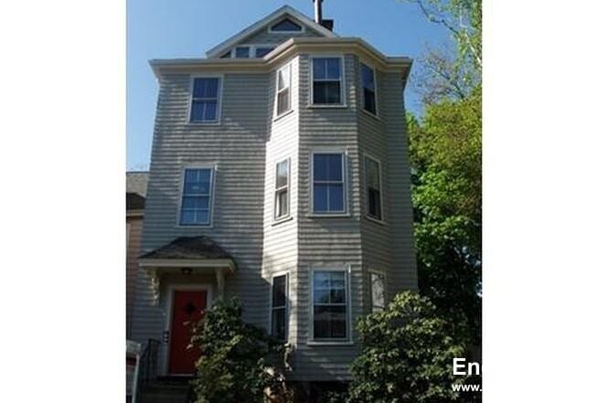 Building Photo - 74 Saint Rose St