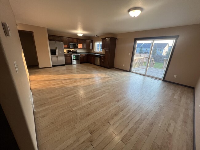 Building Photo - 3314 8th St W