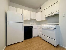 Building Photo - 4415 Pershing Ave.