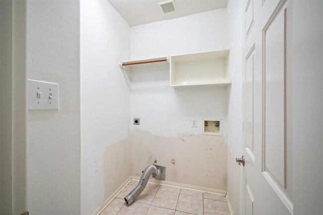 Building Photo - 406 Stockbridge Ln