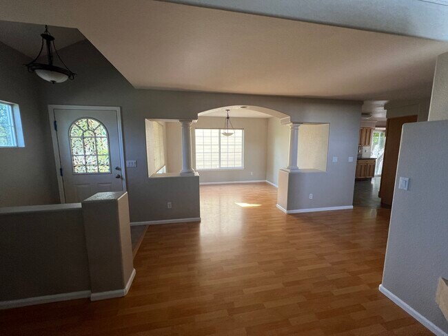 Formal Dining room - 5101 Spyglass Dr