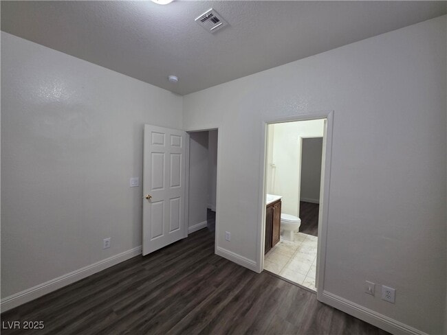 Building Photo - 8240 Aurora Peak Ave