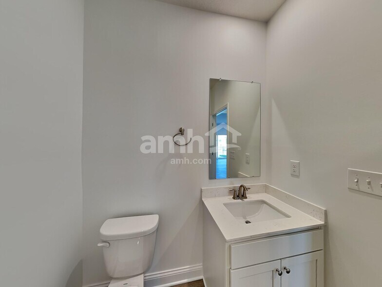 Building Photo - 206 Rustic Barn Ct