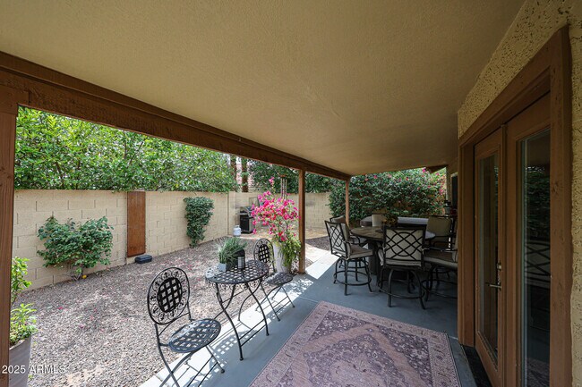 Building Photo - 9085 E Windrose Dr